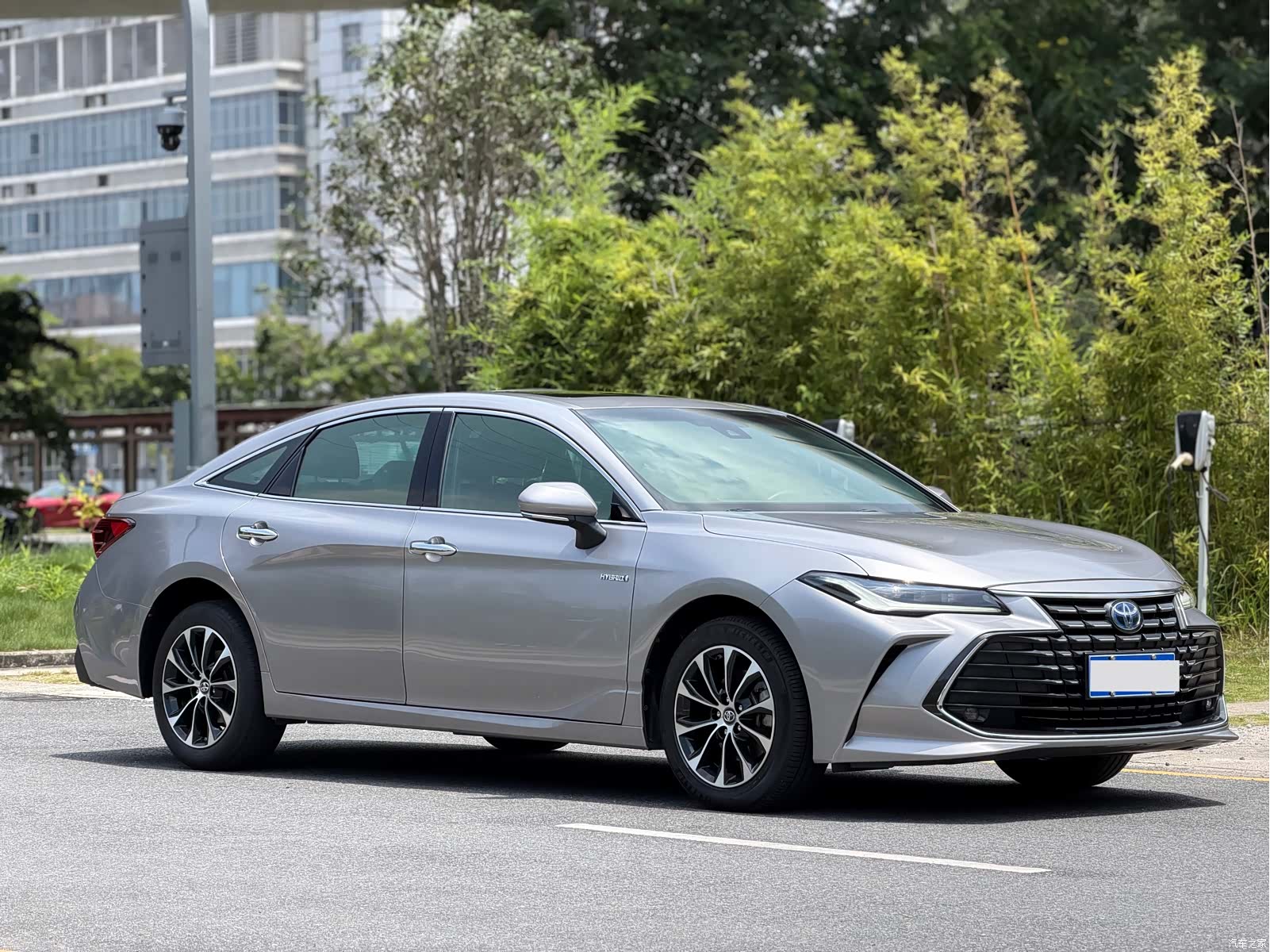 Toyota Avalon, 2022 все фото