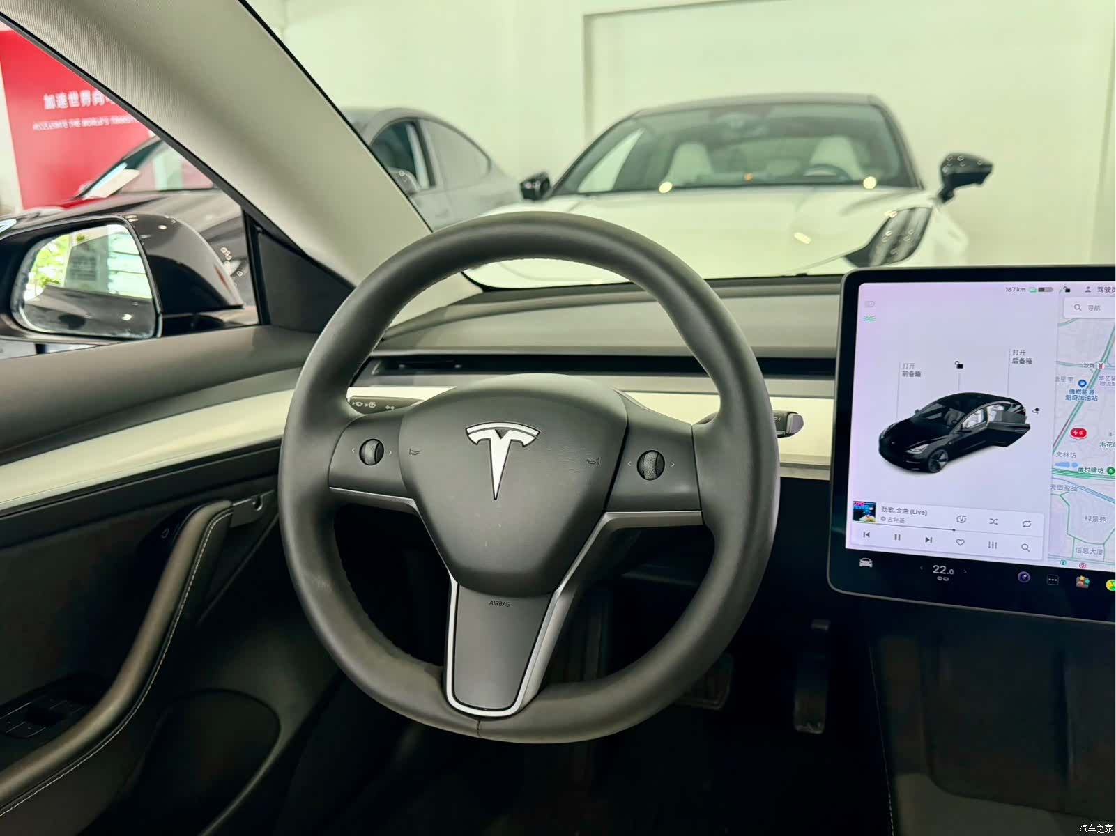 Tesla Model 3, 2021 11