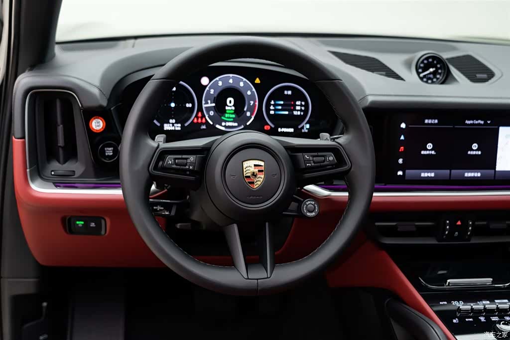 Porsche Cayenne, 2024 13