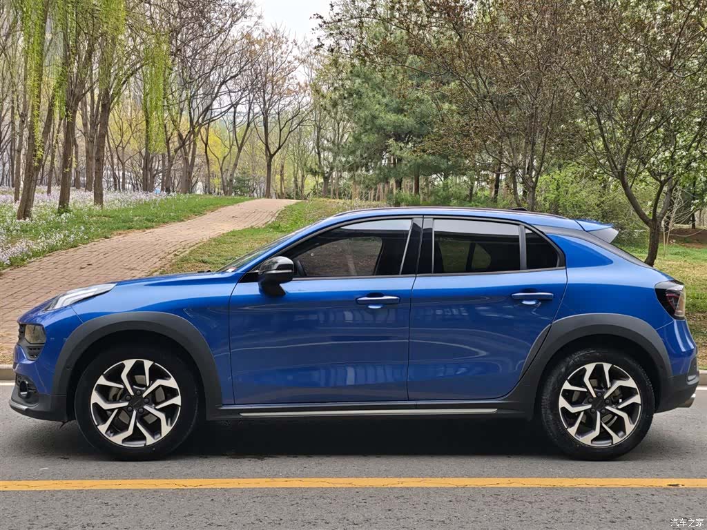 Lynk & Co 01, 2020 3