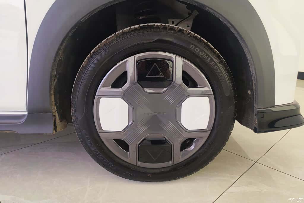 Geely Panda, 2025 6