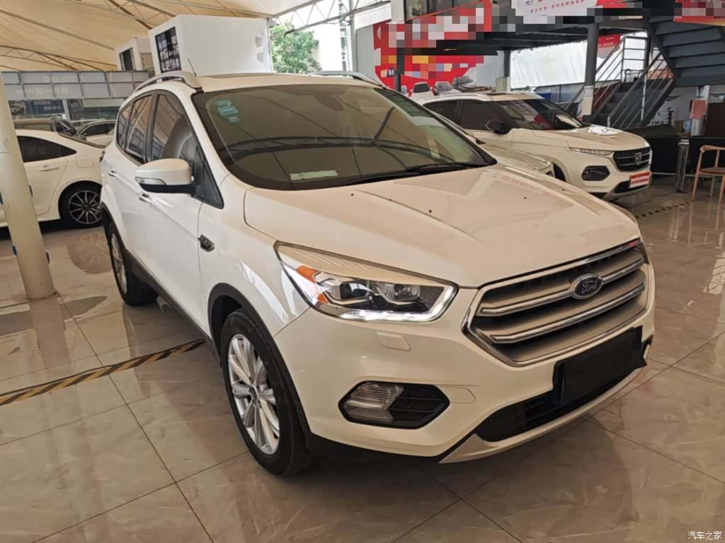 Ford Kuga, 2017 4