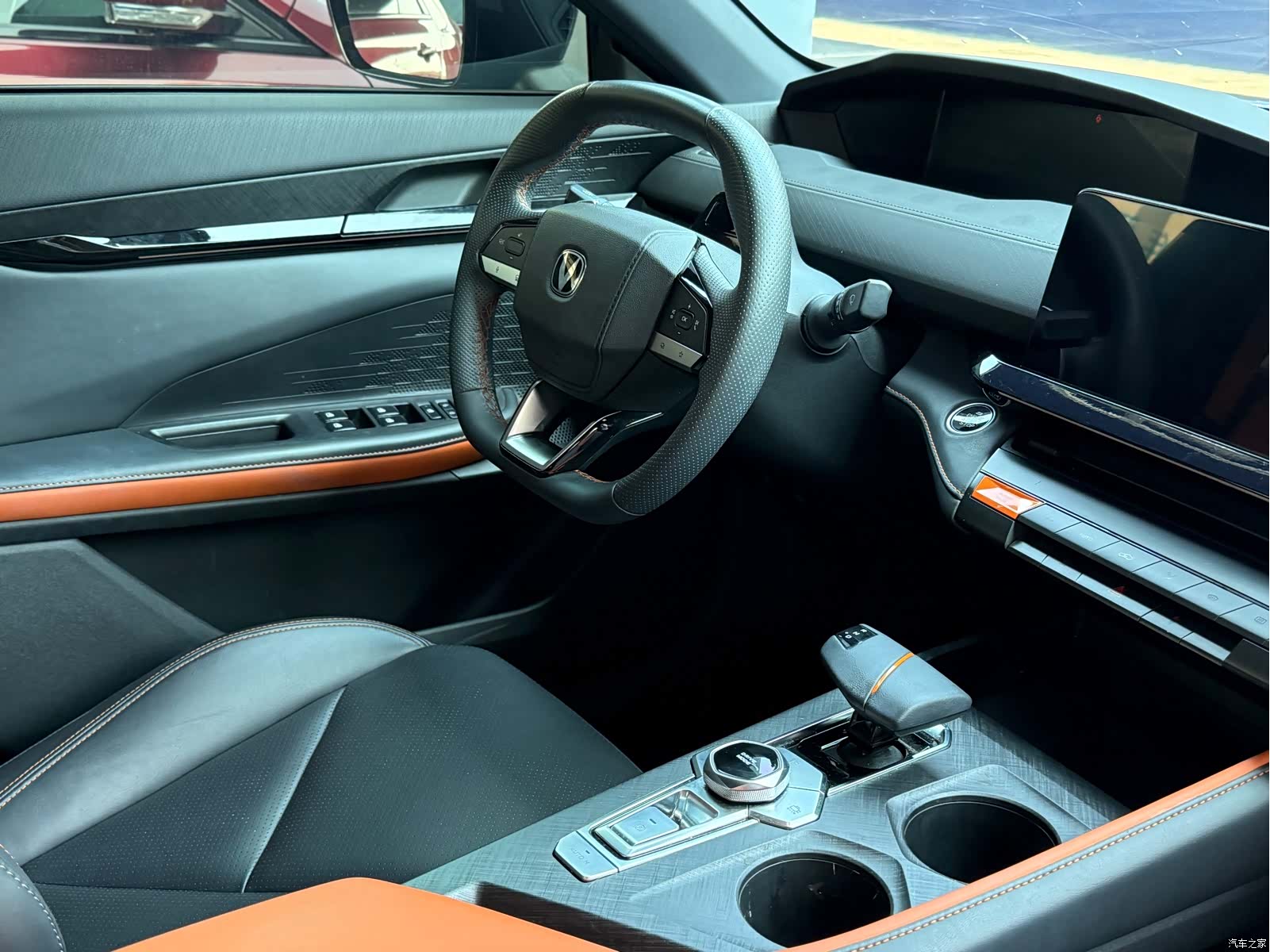 Changan UNI-V, 2022 8