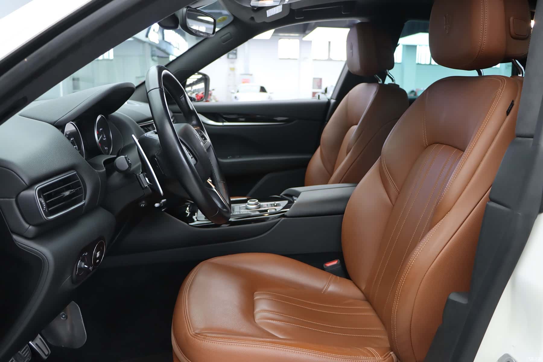 Maserati Levante, 2022 19