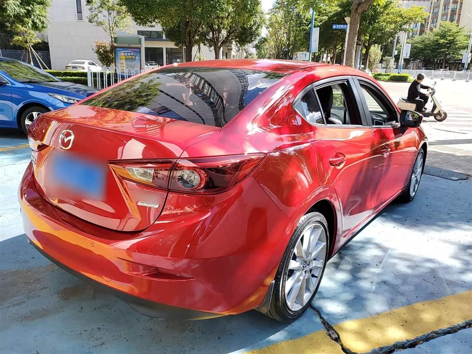 Mazda 3 Angkesaila