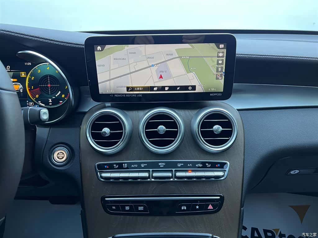 Mercedes-Benz GLC, 2023 16