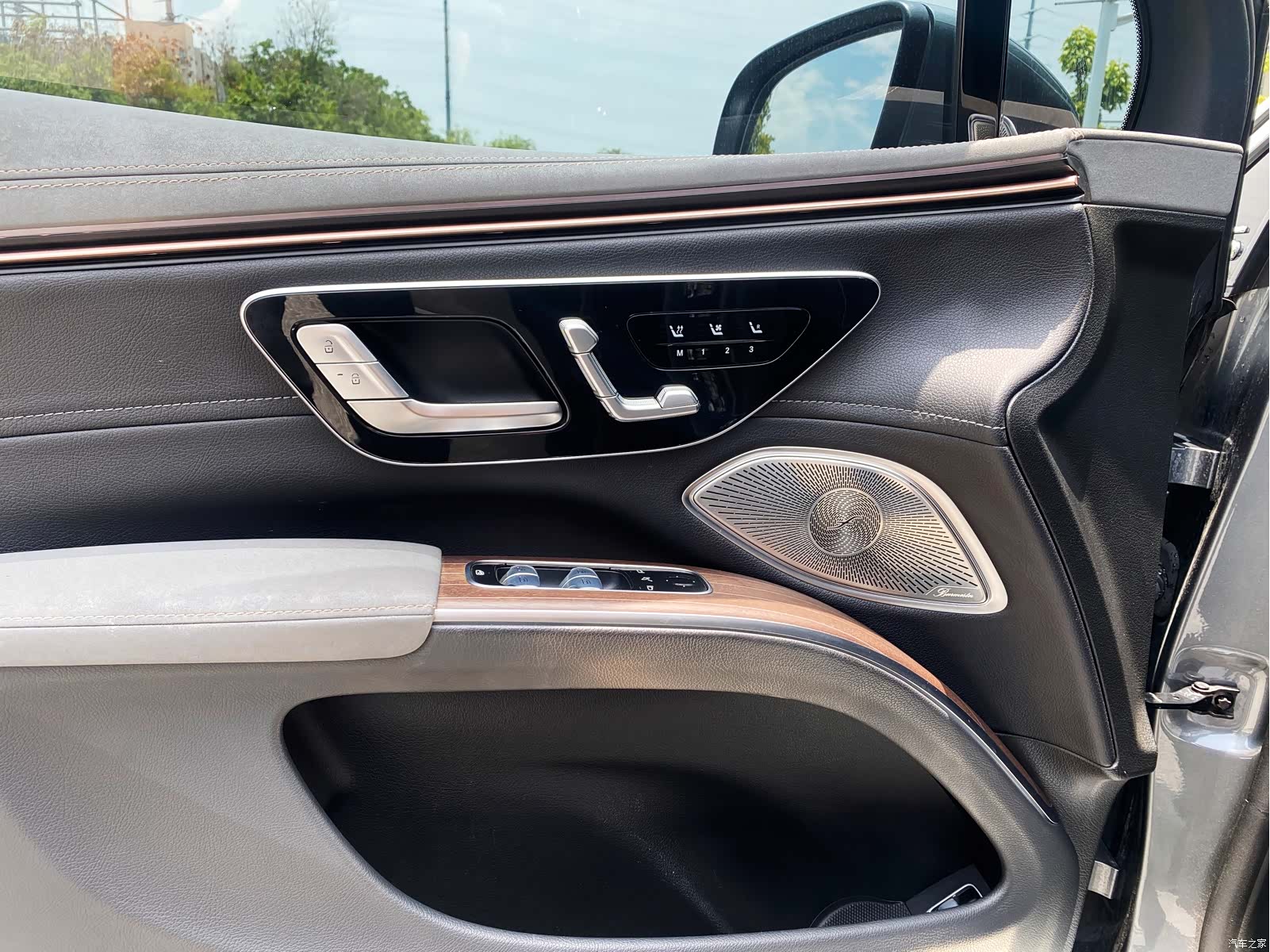 Mercedes-Benz EQS, 2023 20
