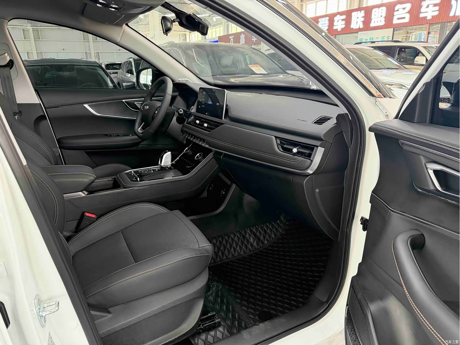 Chery Tiggo 8, 2024 17