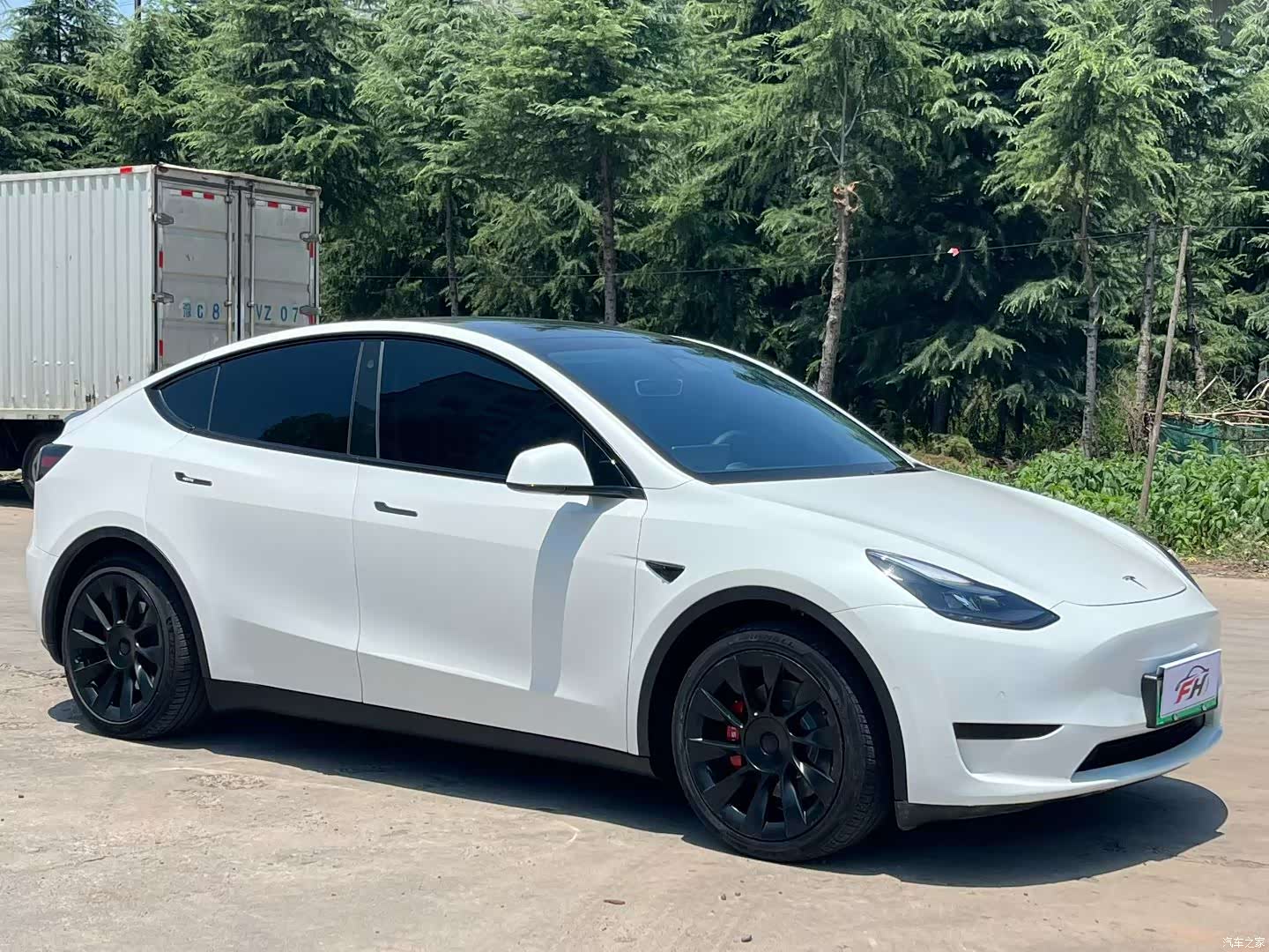 Tesla Model Y, 2024 3