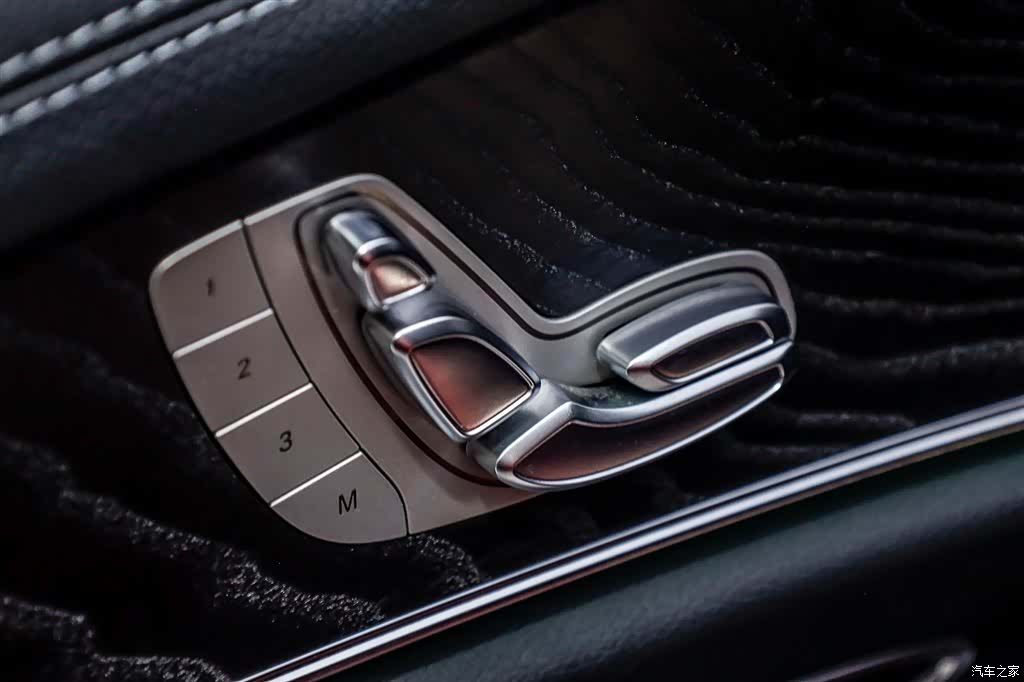 Mercedes-Benz E-Class, 2021 10