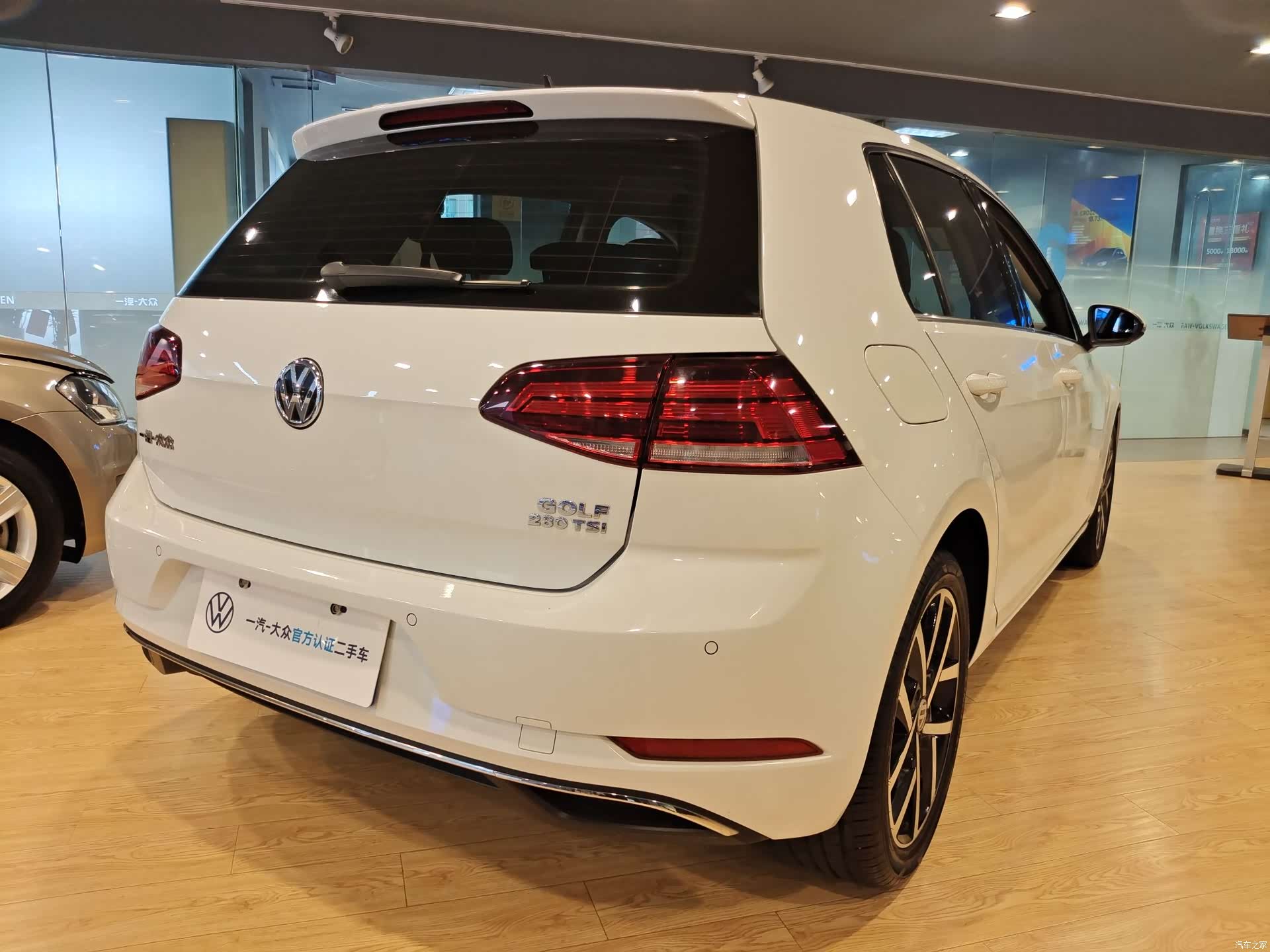 Volkswagen Golf, 2020 3