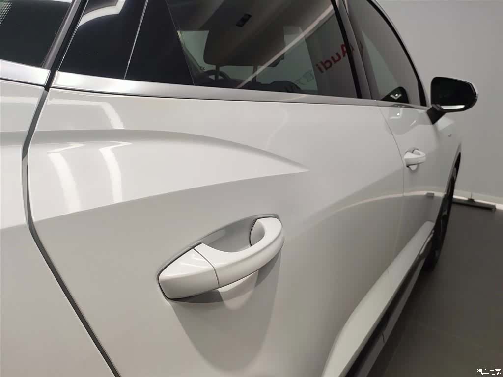 Audi Q3, 2021 15