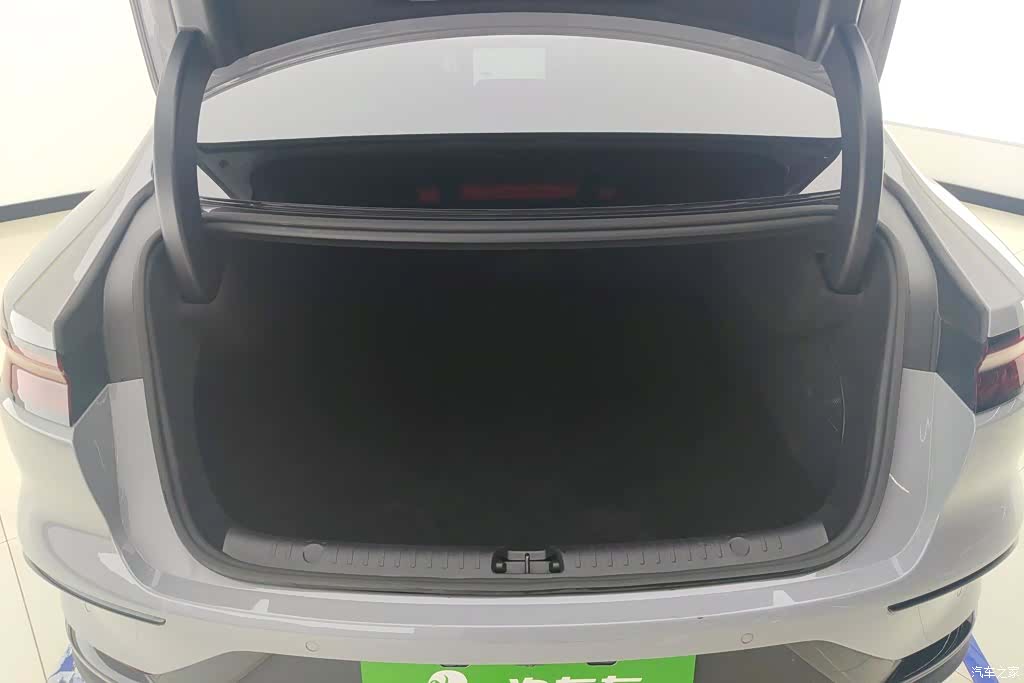 BYD Han, 2025 4