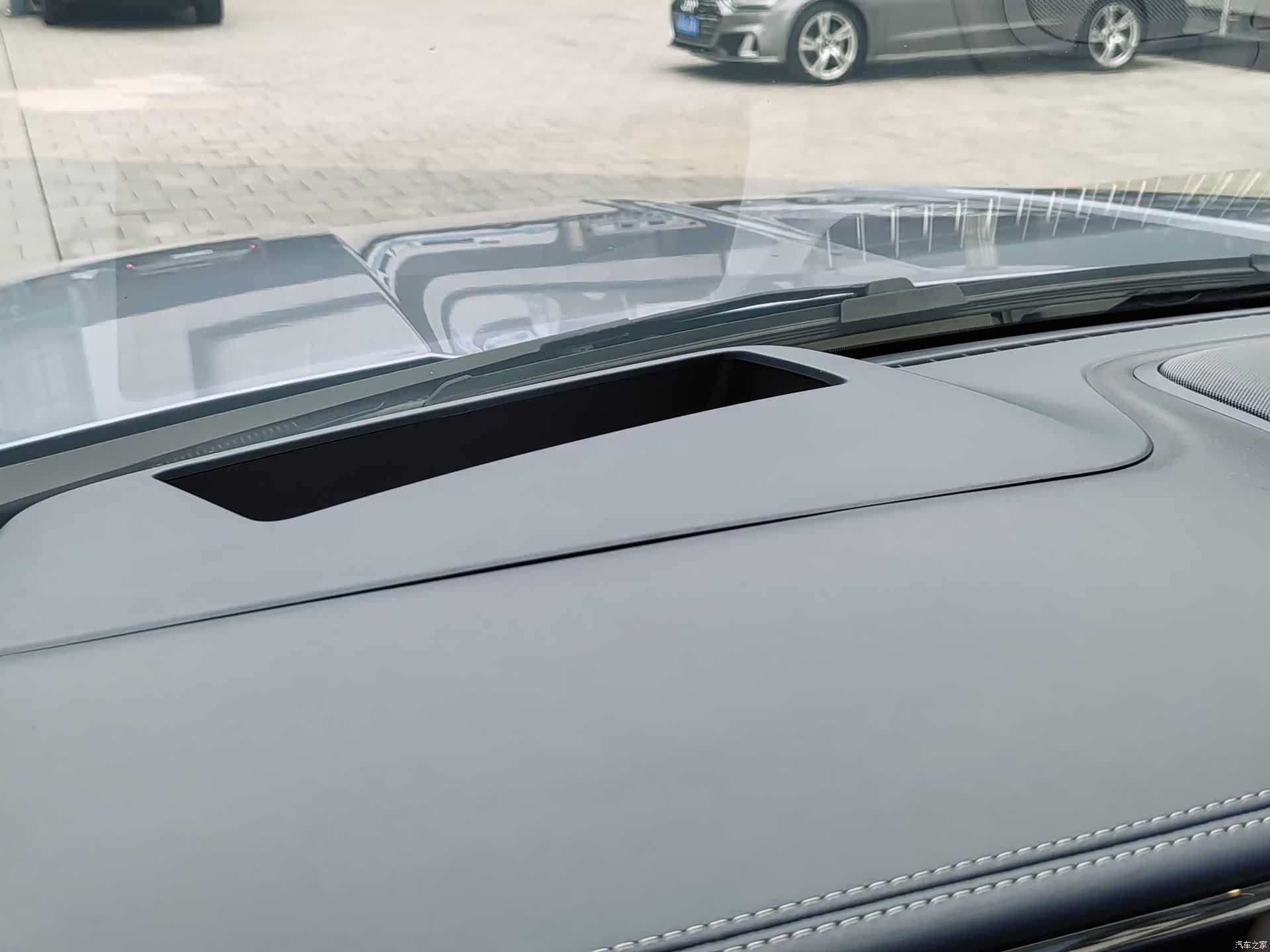 Lincoln Navigator, 2021 20