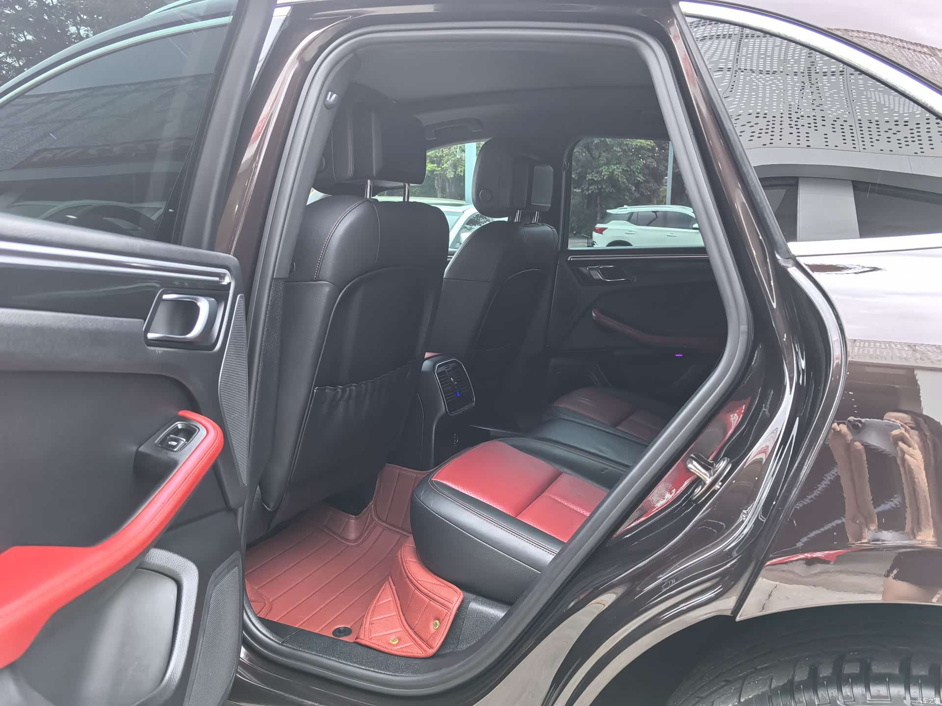 Porsche Macan, 2022 6