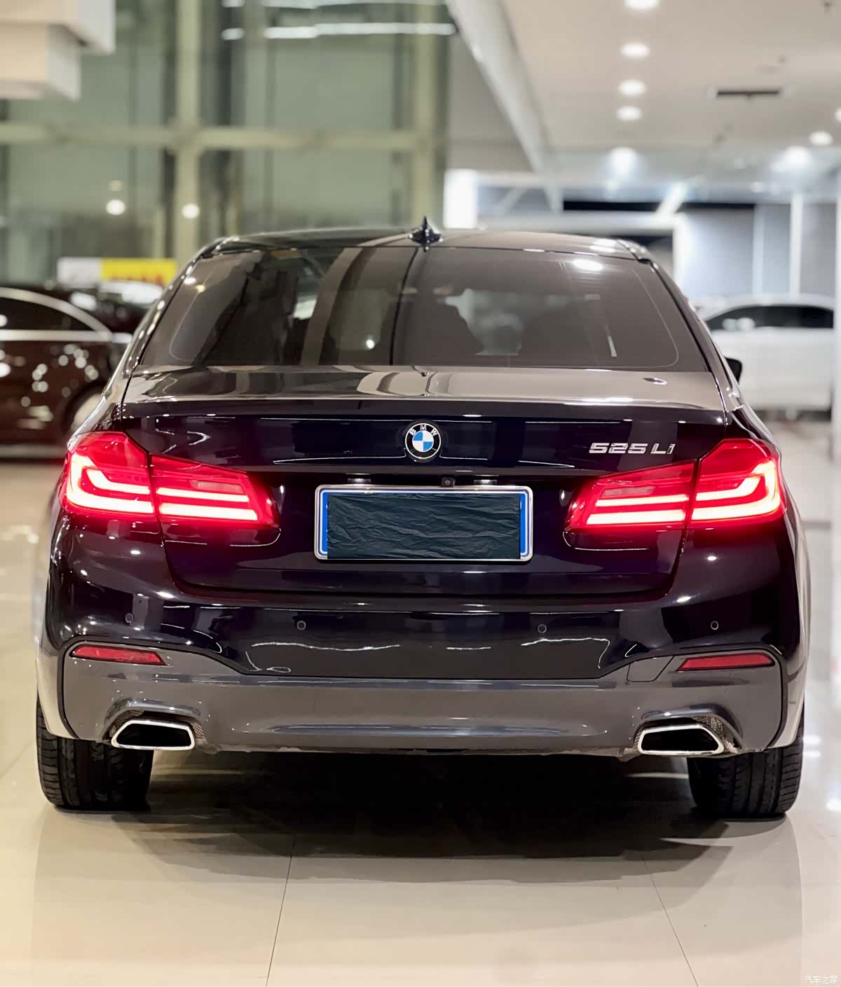 BMW 5 Series, 2018 все фото