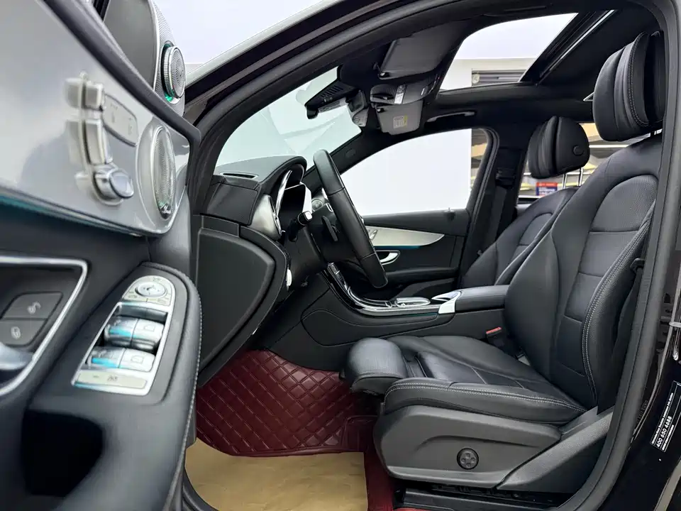 Mercedes-Benz GLC Mercedes-Benz GLC