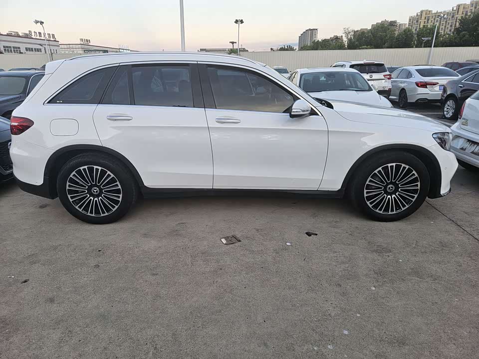 Mercedes-Benz GLC Mercedes-Benz GLC