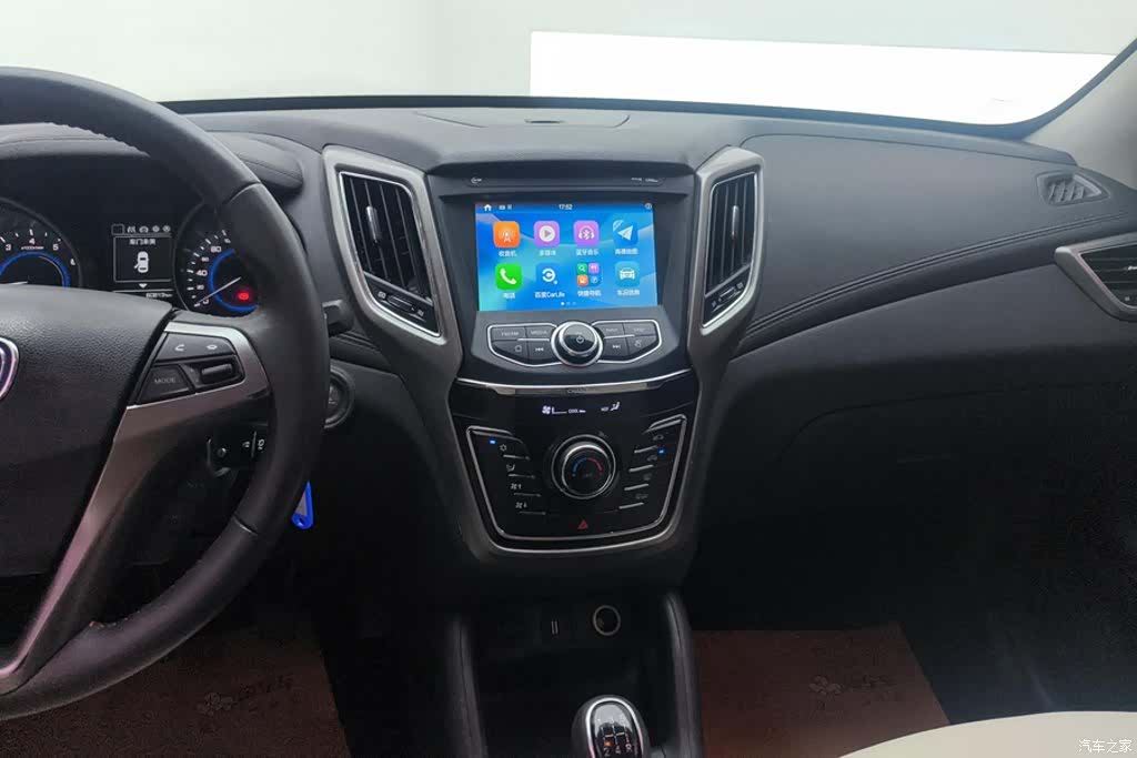 Changan CS35, 2018 13