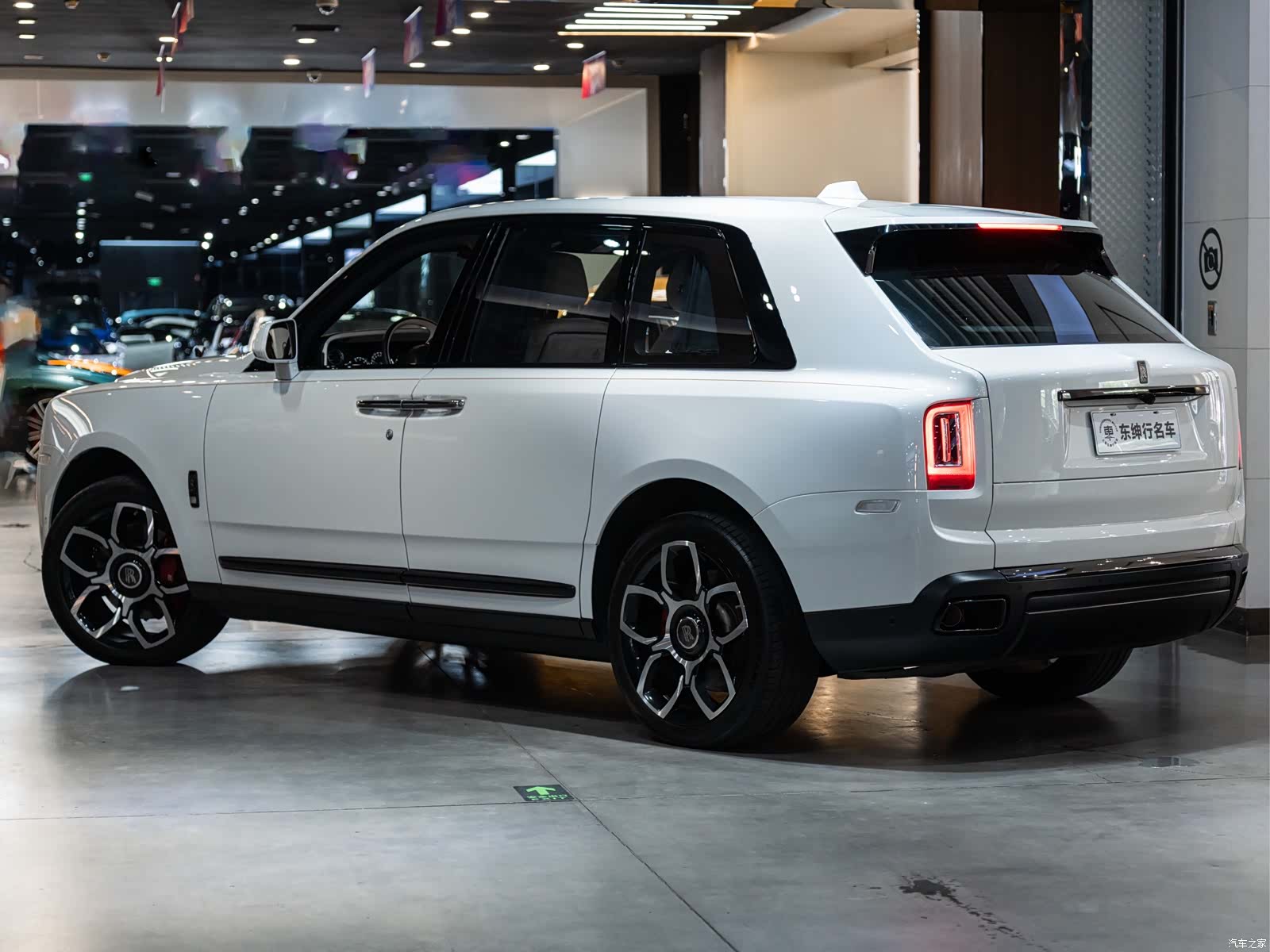 Rolls-Royce Cullinan, 2020 4