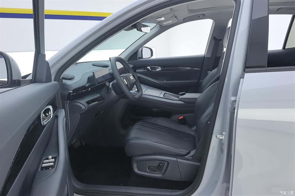Geely Galaxy E5, 2025 9