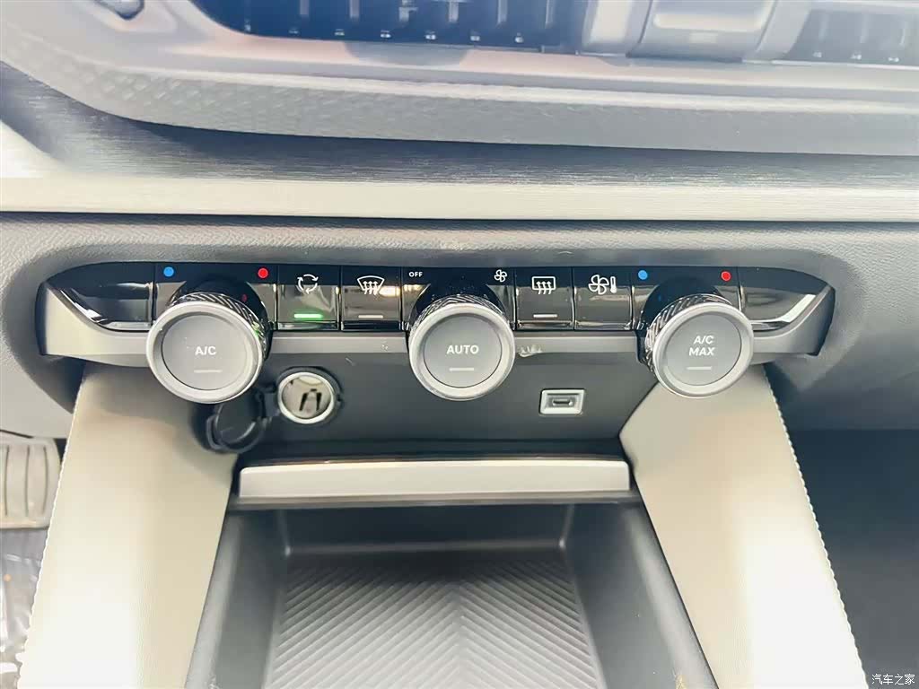 Citroen C5 X, 1900 16