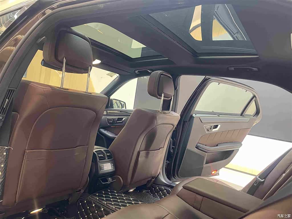 Mercedes-Benz E-Class, 2012 19