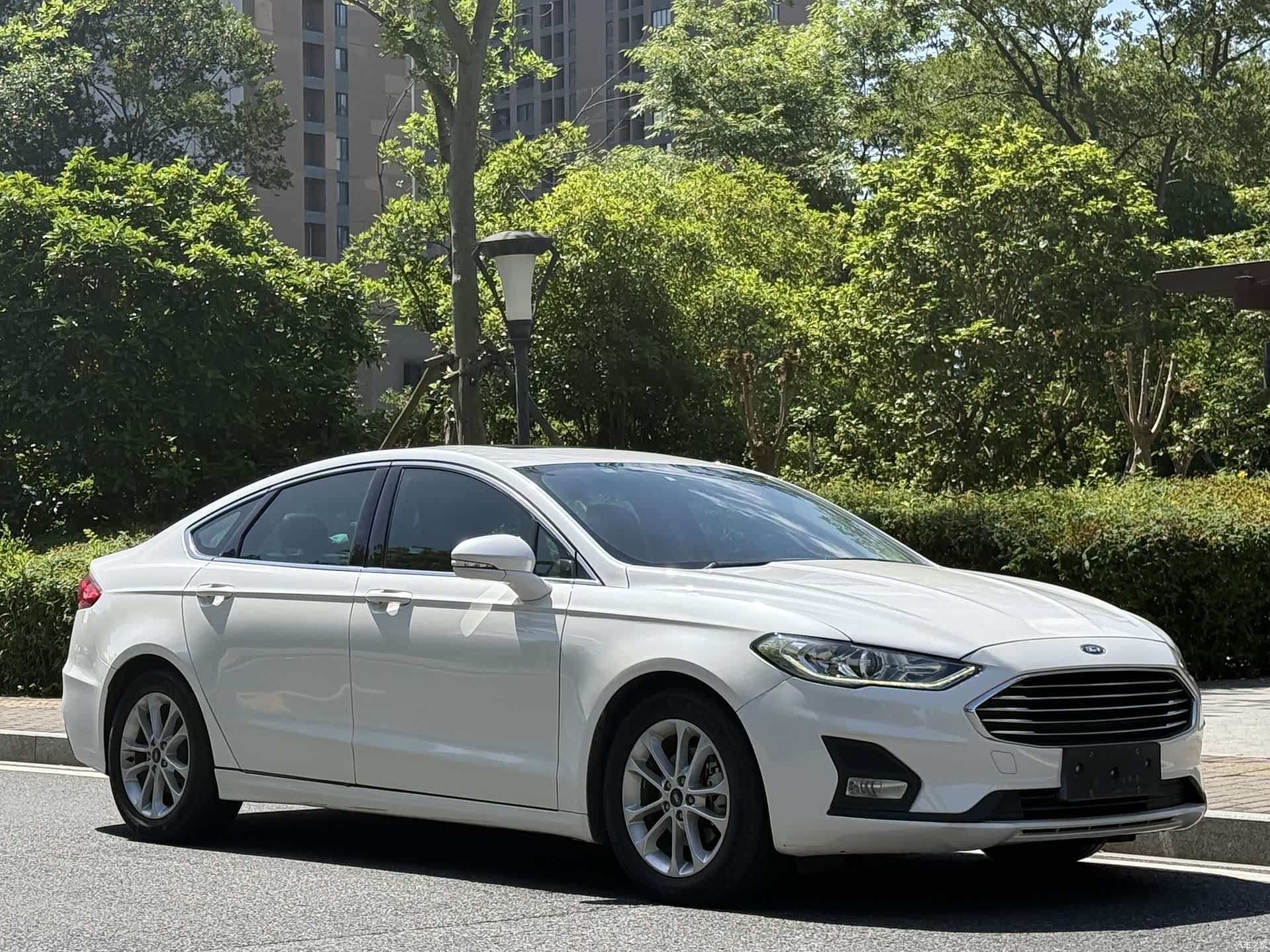 Ford Mondeo, 2020 3