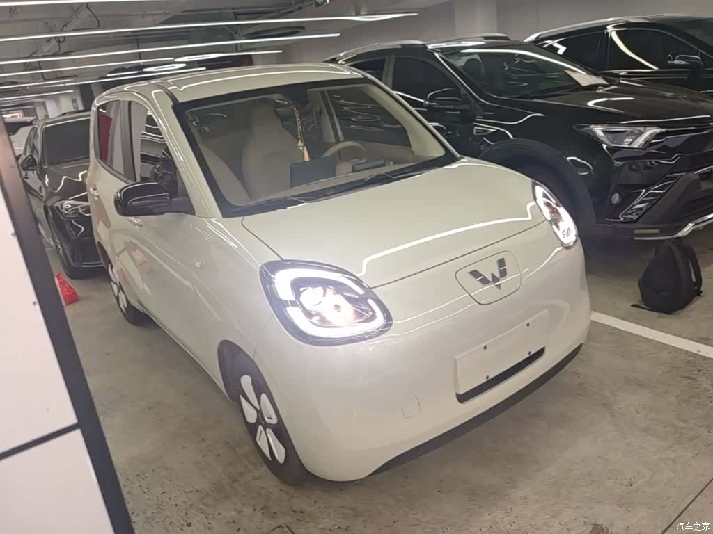 Wuling MINIEV, 2025 4