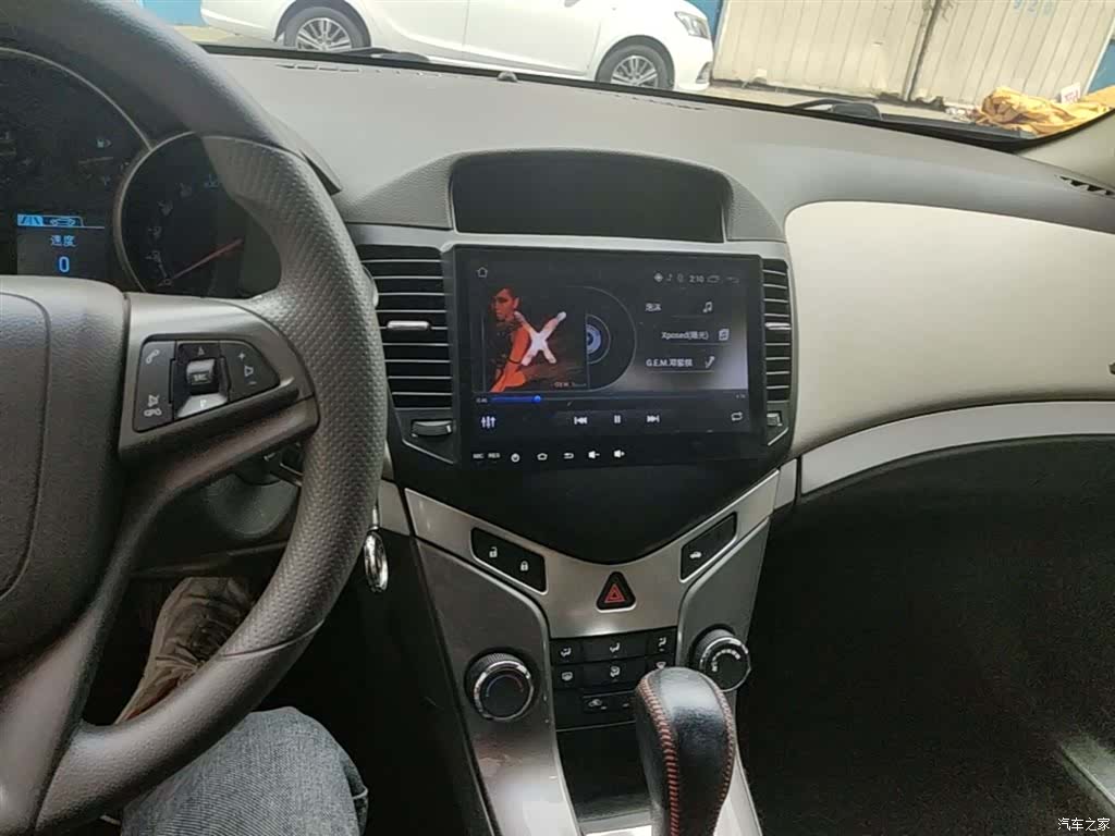 Chevrolet SE, 2016 13