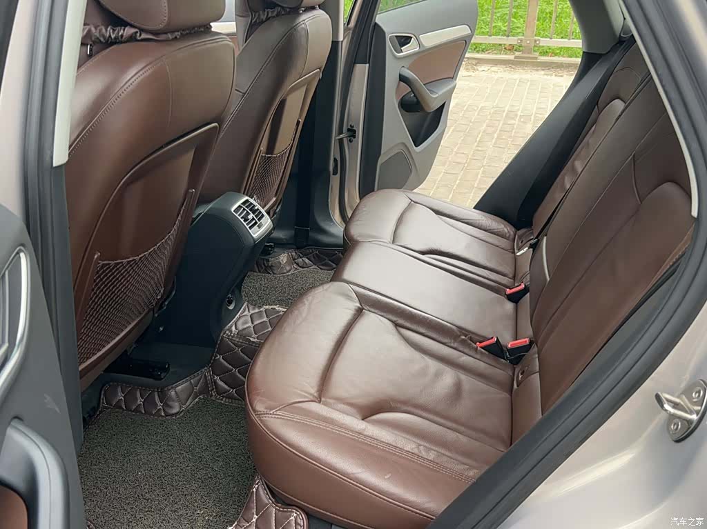 Audi Q3, 2015 10