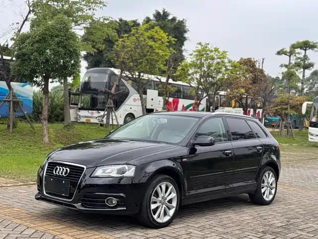 Audi A3 2013 — купить из Китая под заказ