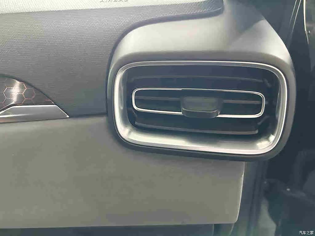Lynk & Co 01, 2019 16