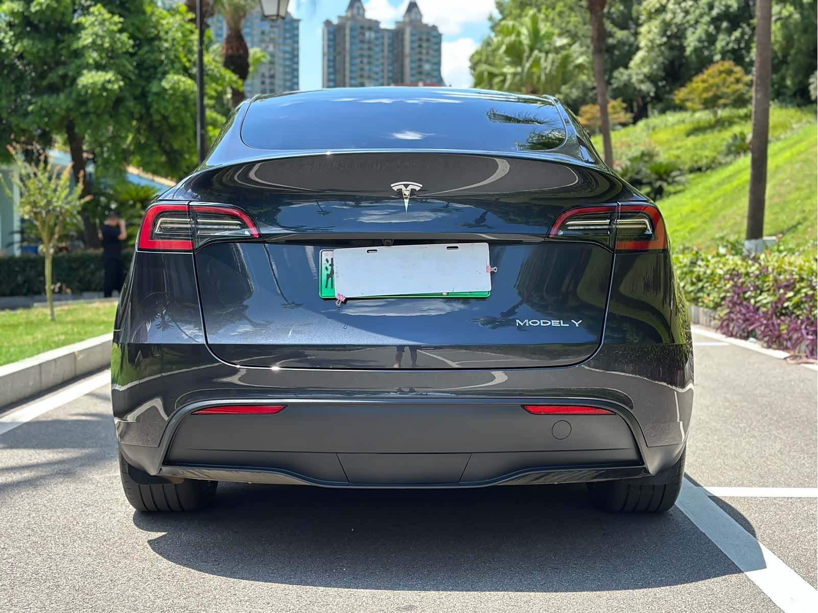 Tesla Model Y, 2024 14