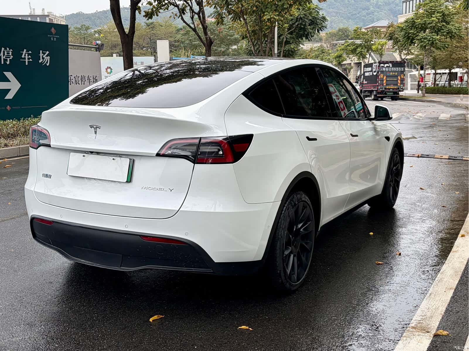 Tesla Model Y, 2022 9
