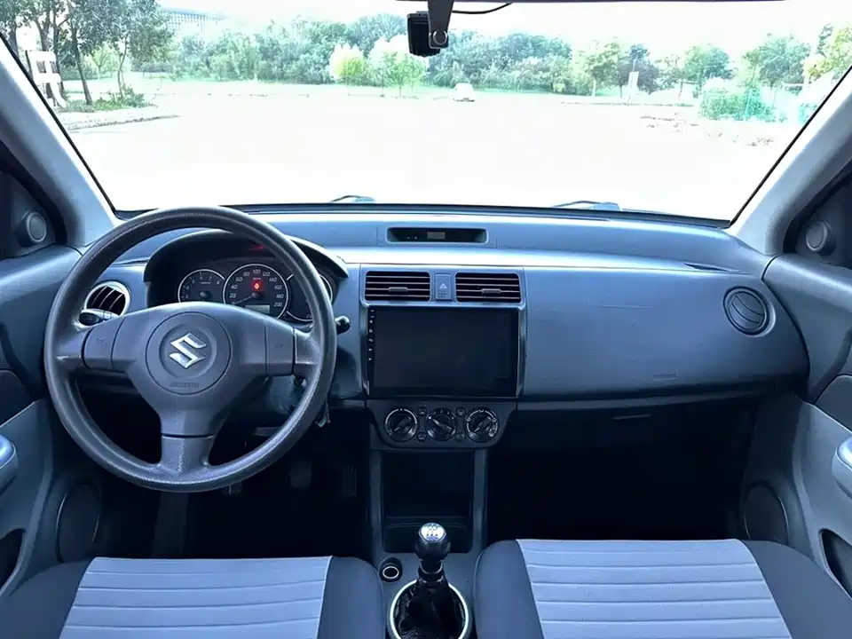 Suzuki Swift Suzuki Swift