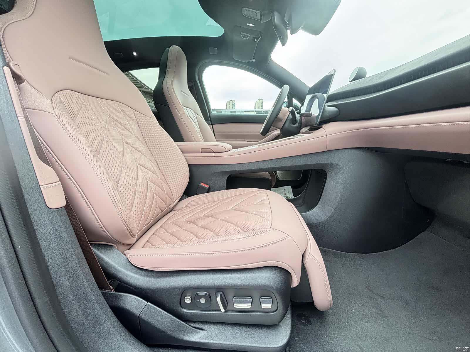 NIO EC6, 2025 14