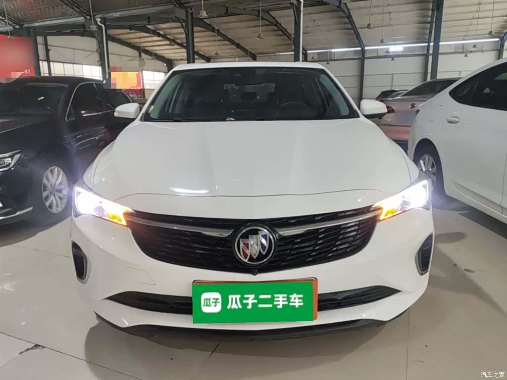 Buick Verano, 2022 3