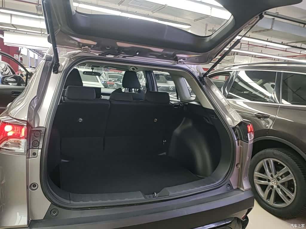 Toyota Frontlander, 2024 19