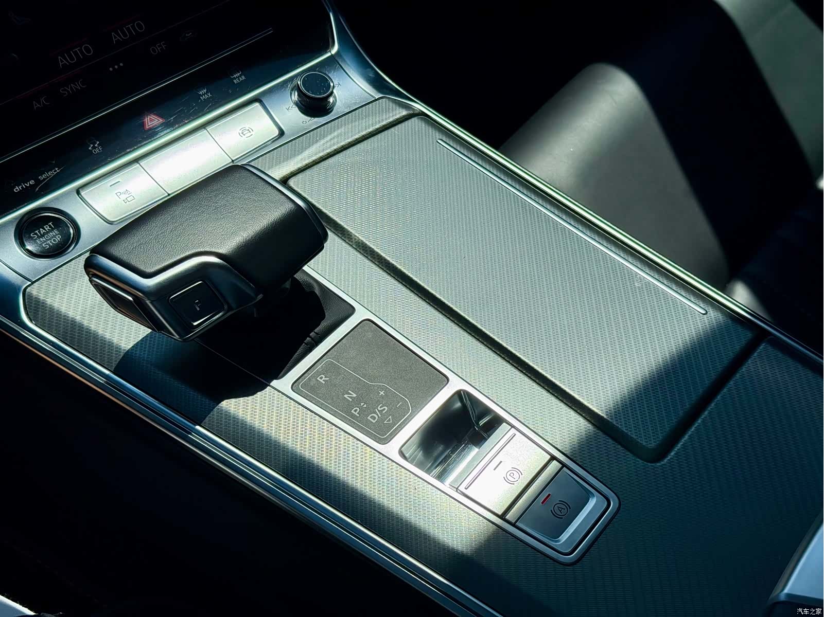 Audi A6L, 2024 13