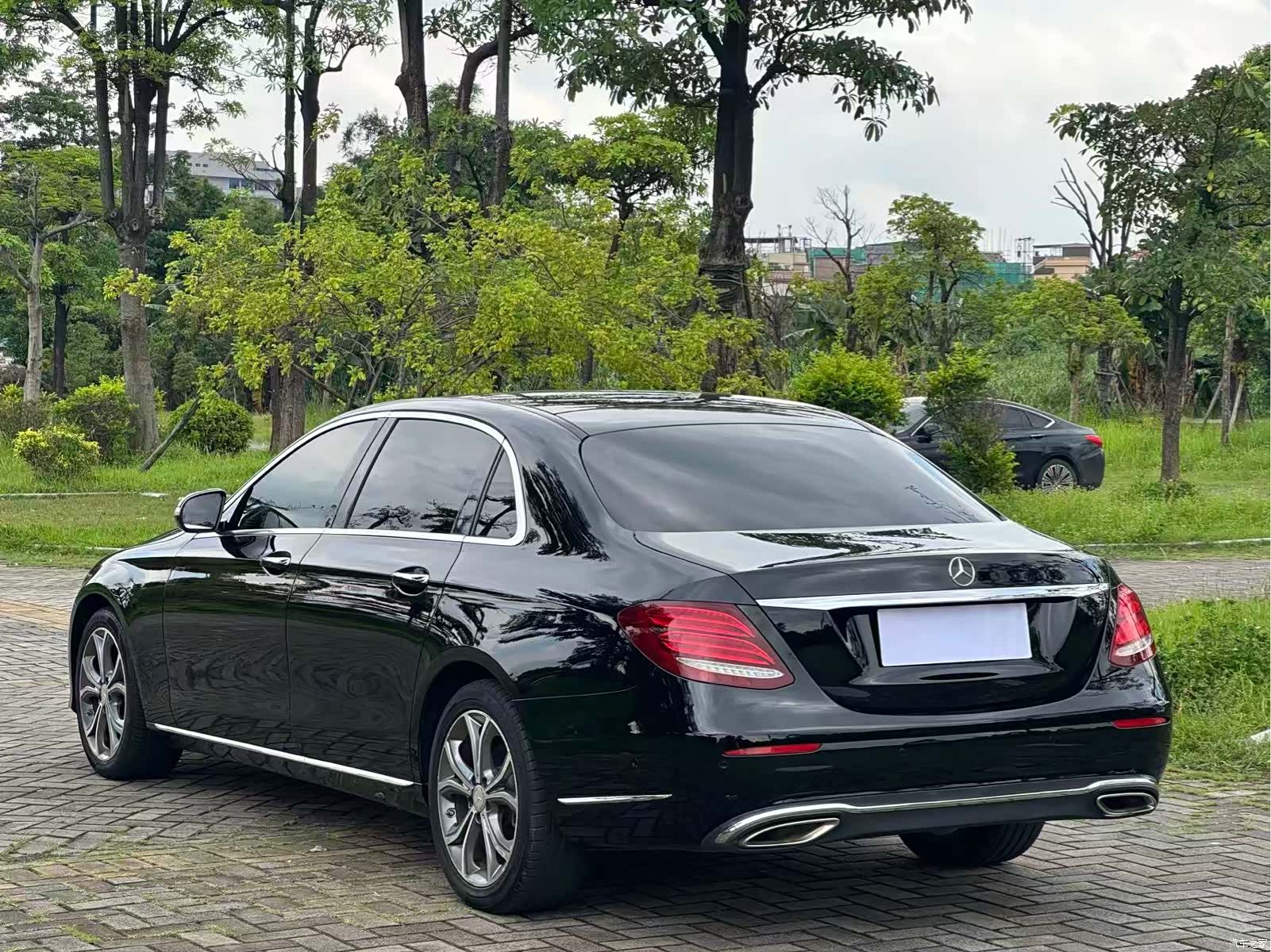 Mercedes-Benz E-Class, 2019 12