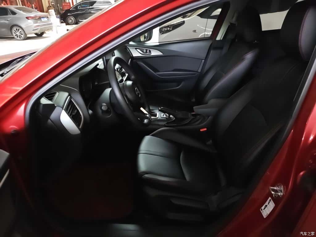 Mazda Mazda3, 2019 15