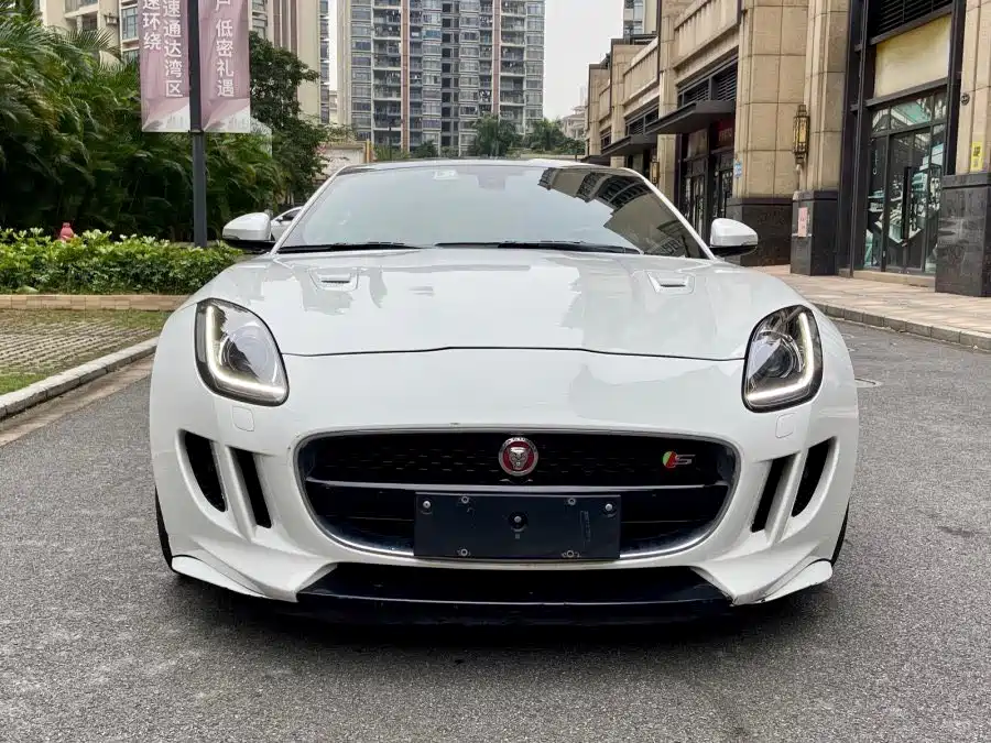 Jaguar F-TYPE