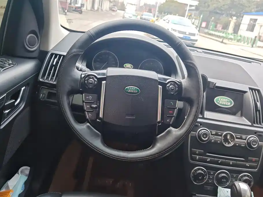 Land Rover Freelander 2