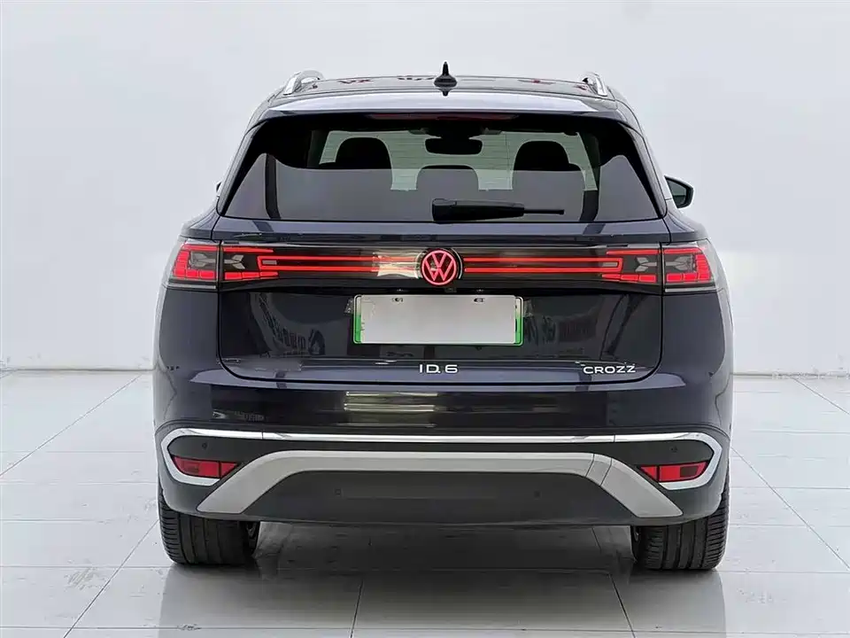 Volkswagen ID.6 CROZZ
