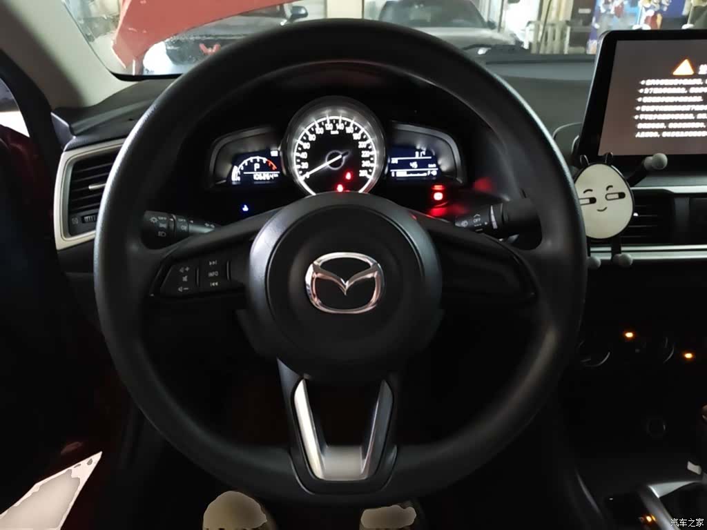 Mazda Mazda3, 2019 11