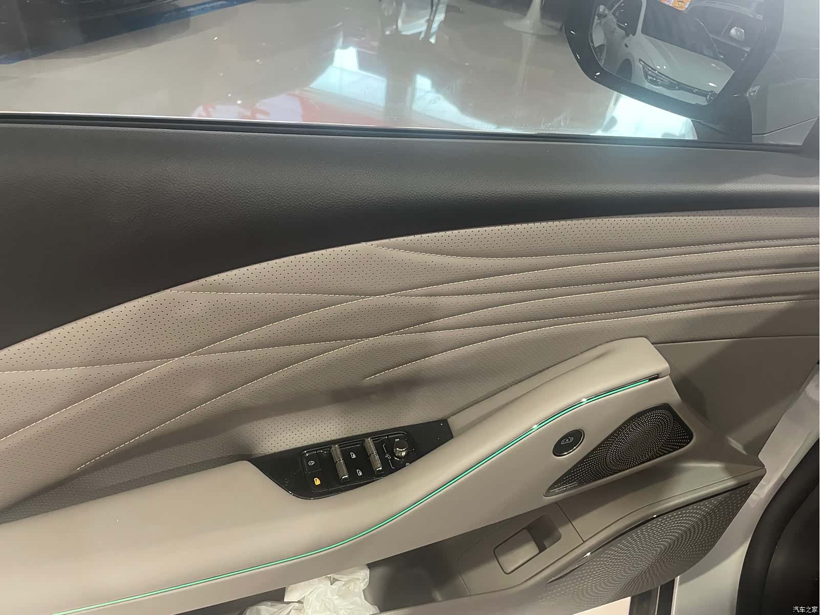 Geely 8, 2025 6