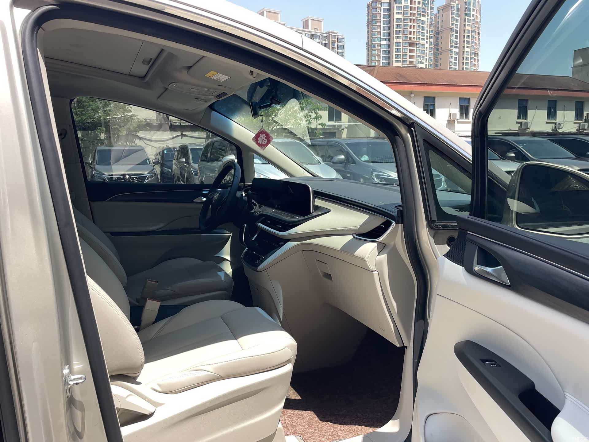 Buick GL8, 2021 7