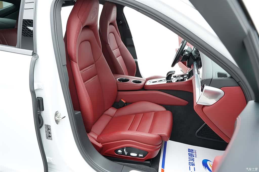 Porsche Panamera, 2019 31