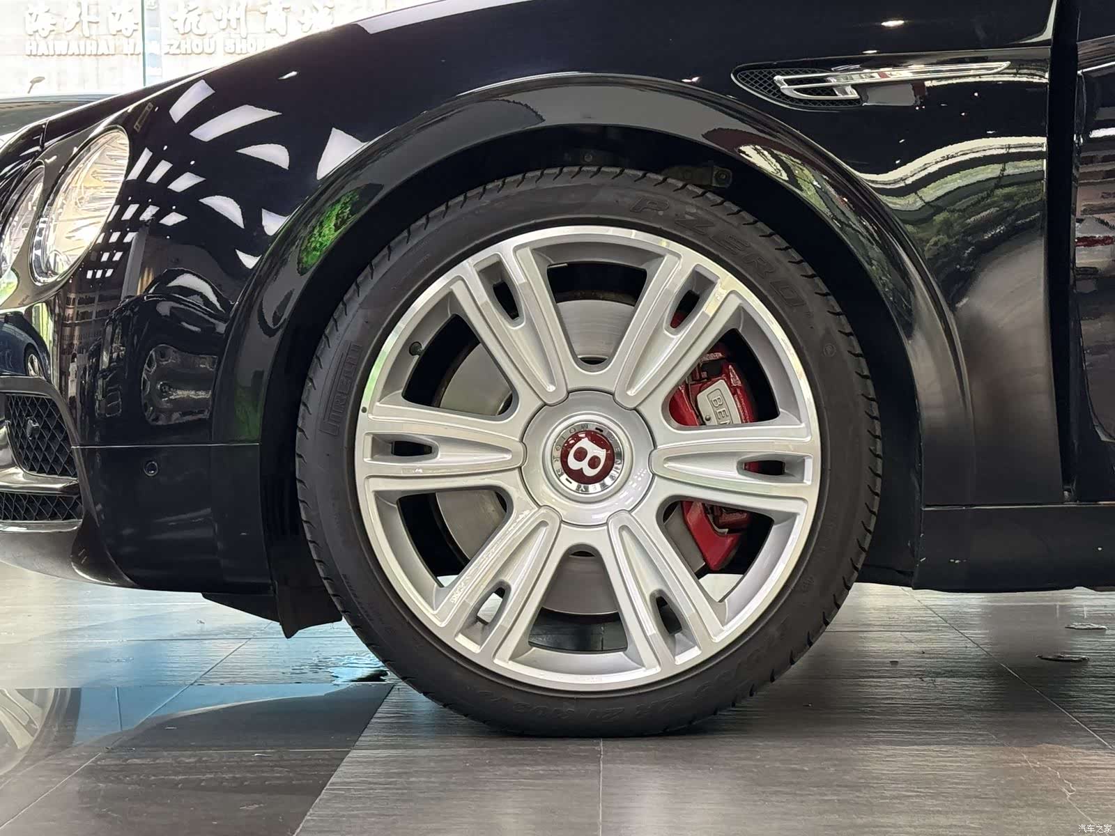 Bentley Flying Spur, 2018 17